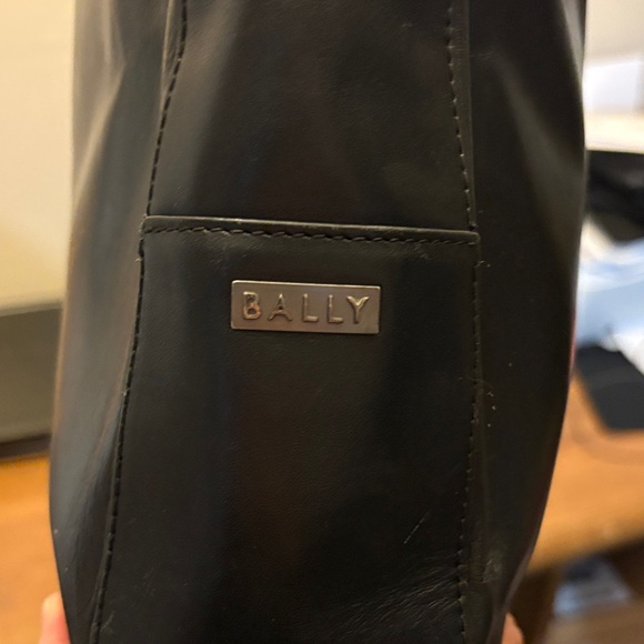 Bally Vintage Black Leather Tote Bag made in Italy 🇮🇹 - Picture 6 of 7